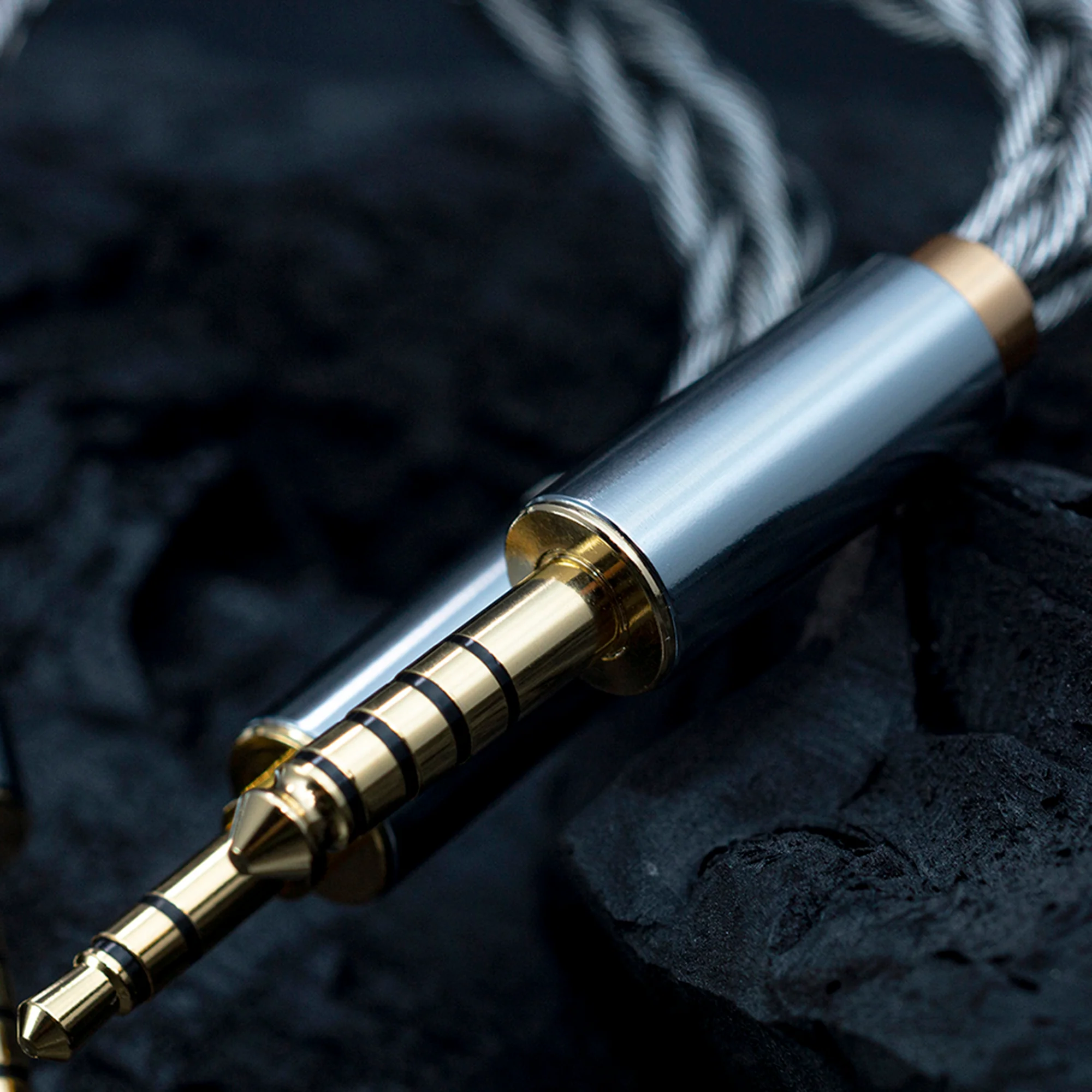 ddHiFi BC35B 3.5mm to 3.5mm Audio Cable (Nyx Series Products) - GreshamTech