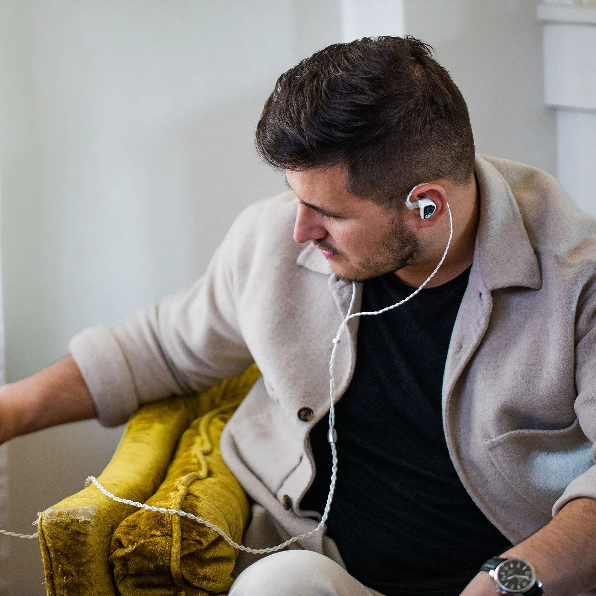 64 Audio Fourté Blanc Universal In-Ear Earphones - GreshamTech