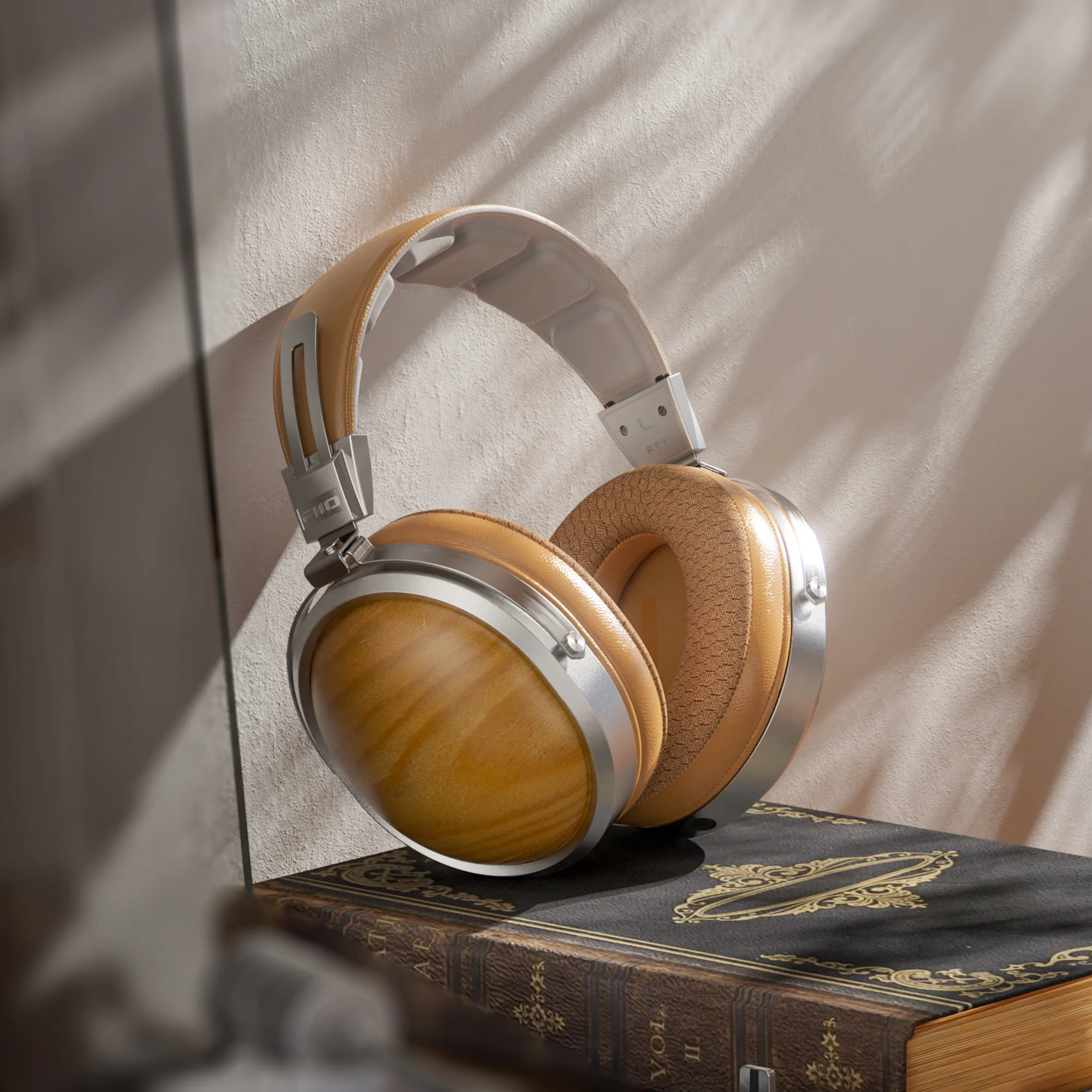 FiiO FT1 Over Ear Closed Back Headphones - GreshamTech