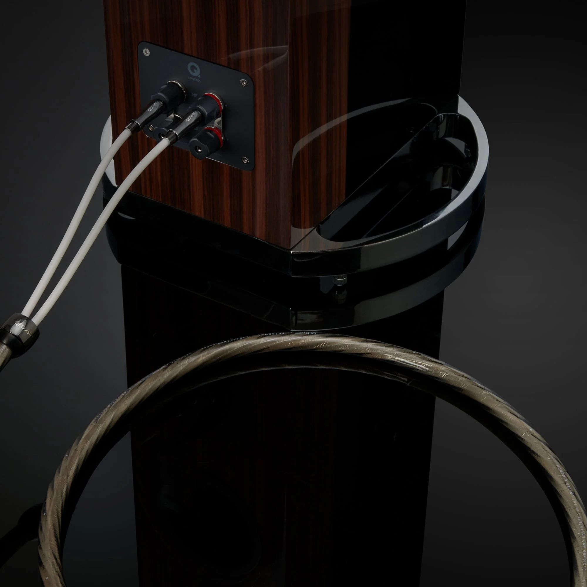 QED Supremus Zr Speaker Cable Banana Pair - GreshamTech