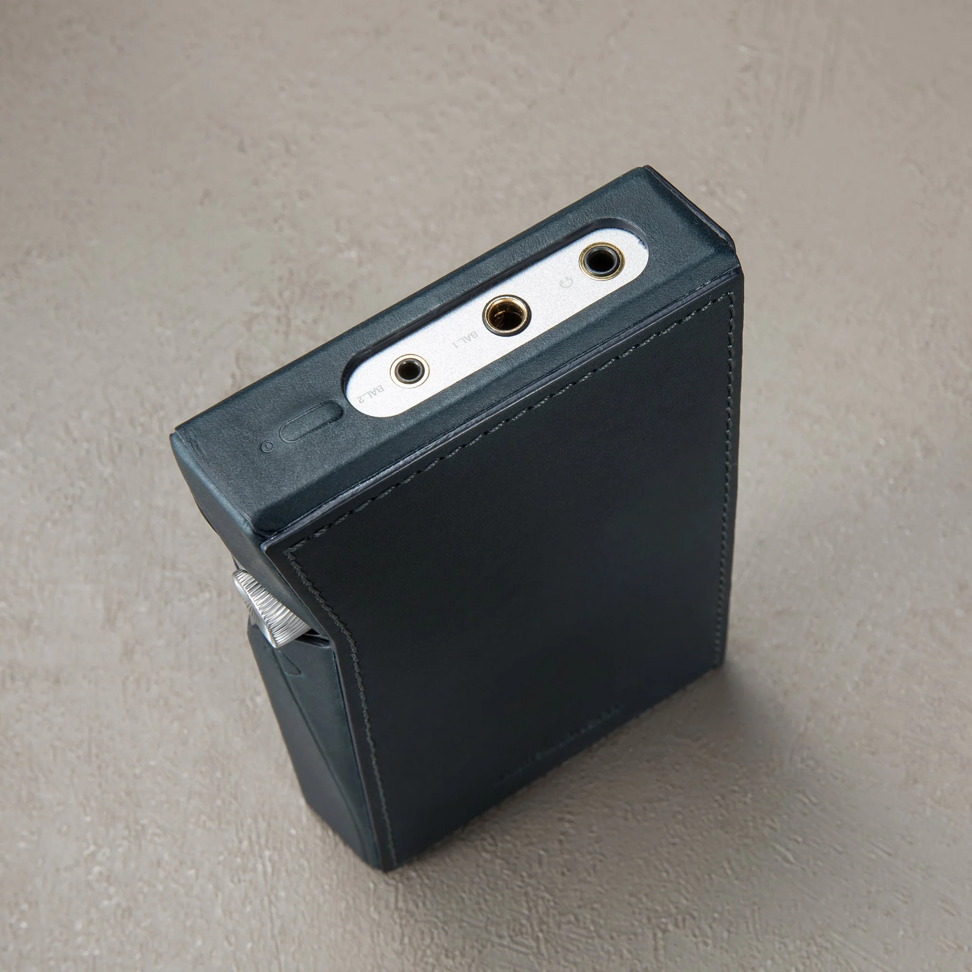 Astell&Kern SE180 Leather Case - GreshamTech