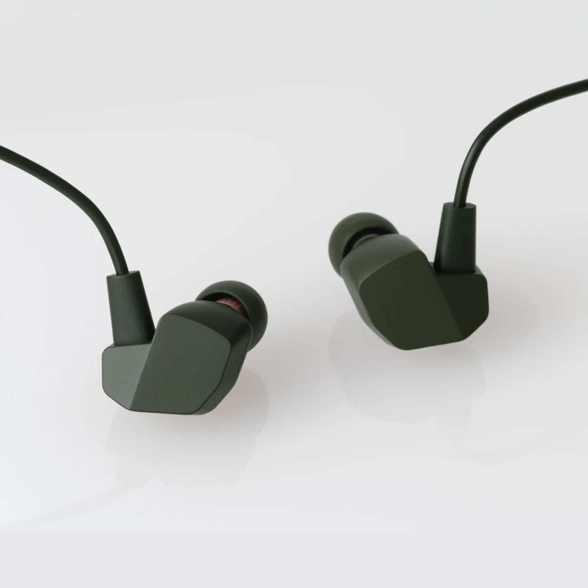 Final Audio VR2000 In-Ear Earphones - GreshamTech