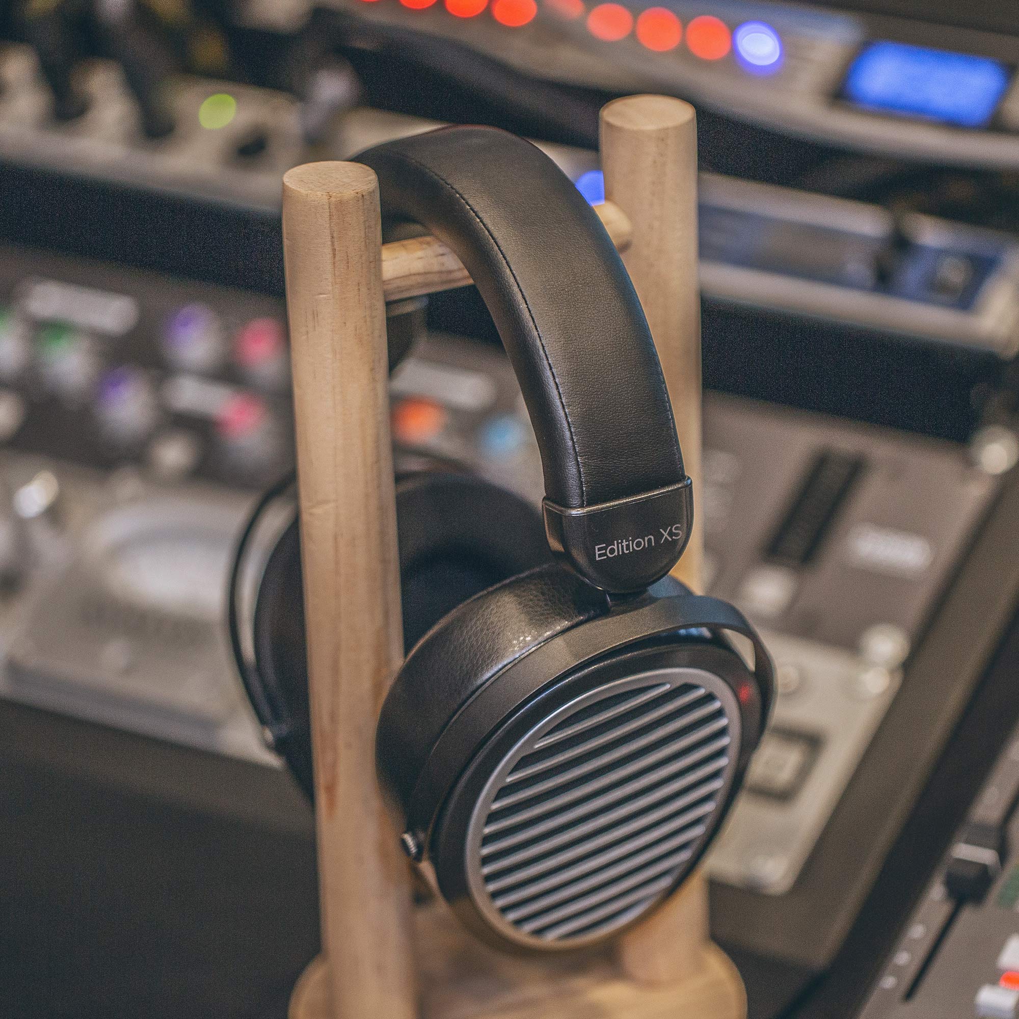 HIFIMAN Edition XS Planar Magnetic Headphones - GreshamTech