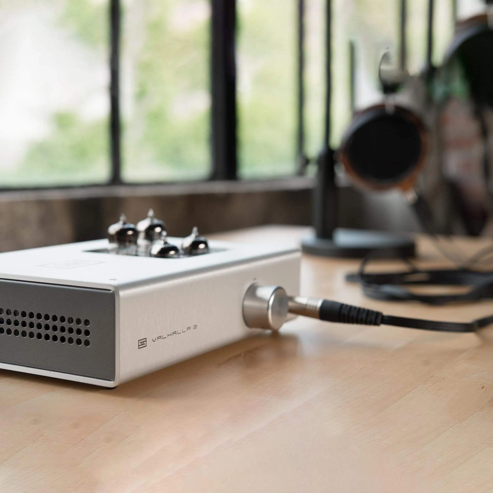 Schiit Audio Valhalla 2 Tube Headphone Amplifier - GreshamTech