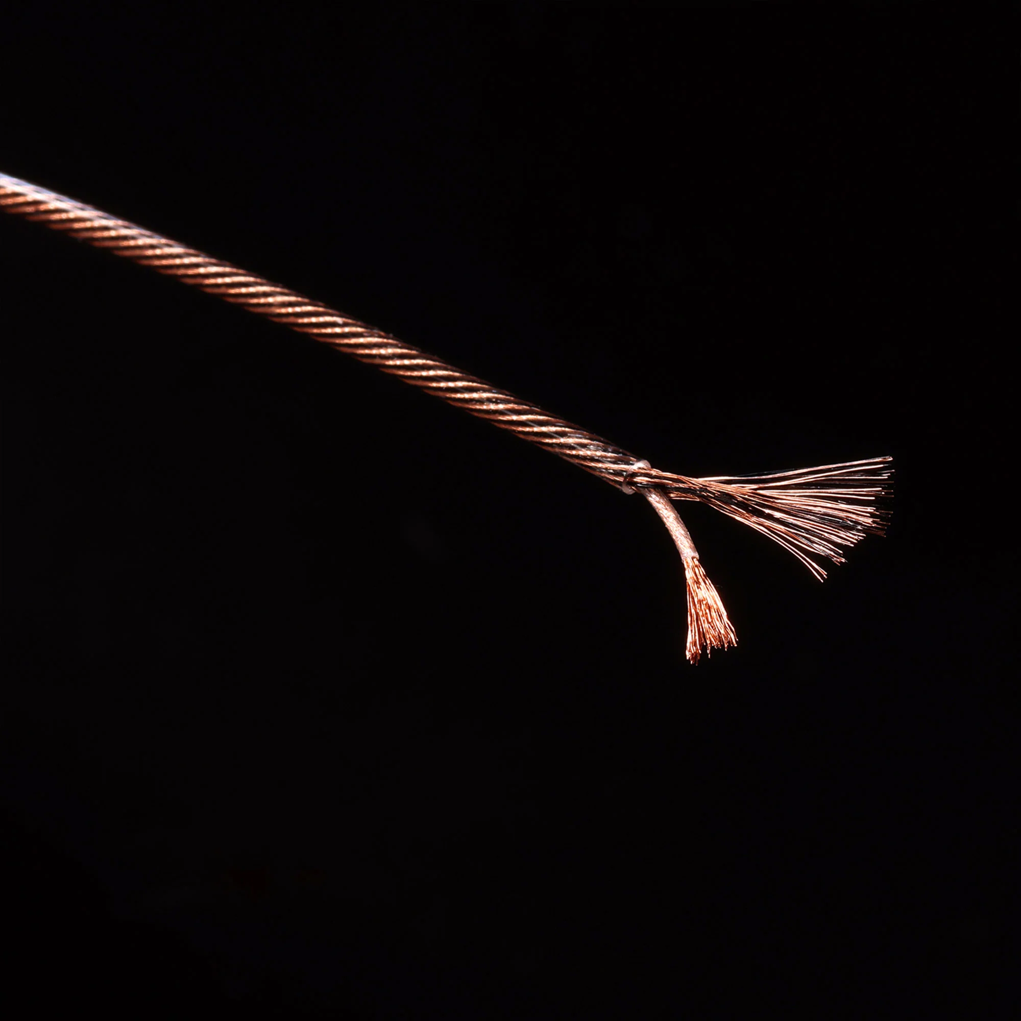 ddHiFi BC130B Air Nyx Earphone Upgrade Cable - GreshamTech