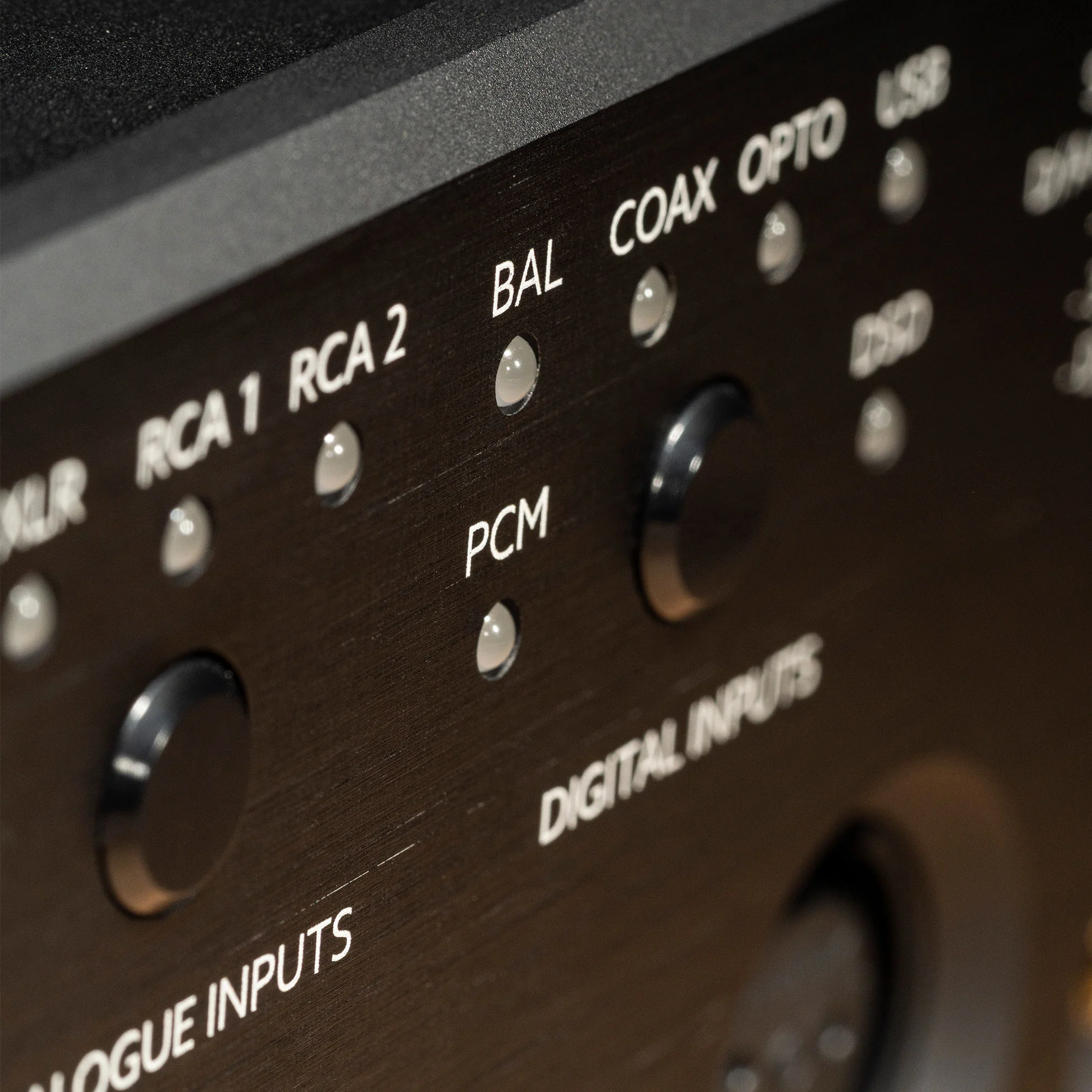 Violectric DHA V590² Balanced Headphone Amplifier & DAC - GreshamTech