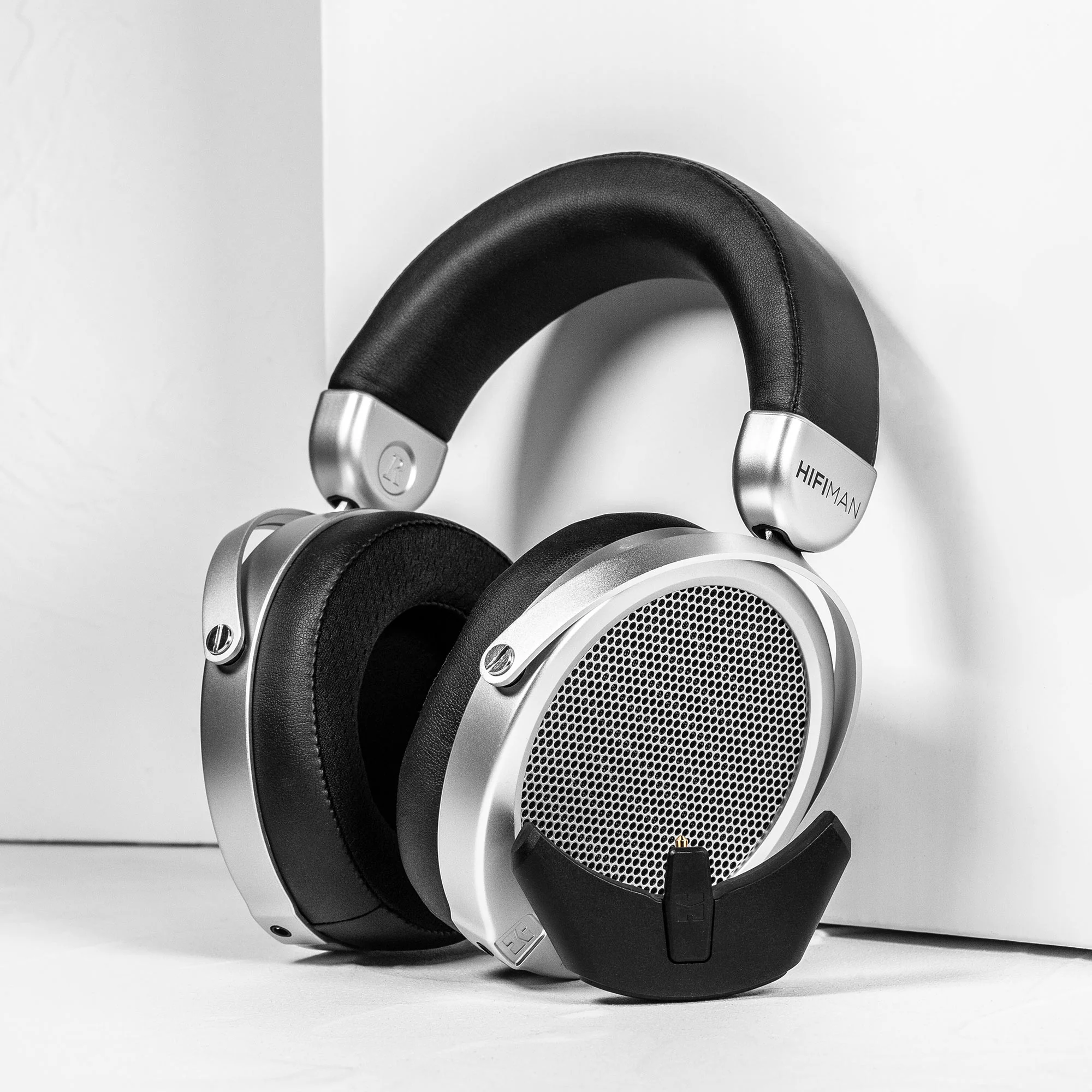 HIFIMAN DEVA Pro Wireless Planar Magnetic Headphones - GreshamTech