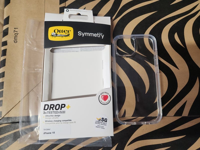 iPhone 15 otterbox Symmetry Case (0275) - GreshamTech