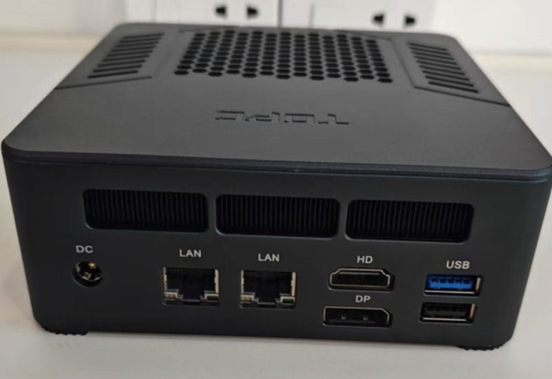 TOPC TR9 MiniPC AMD HX 370 128GB + 8TB Brand New WIFI 6E BT5.1 USB4 Brand New - GreshamTech