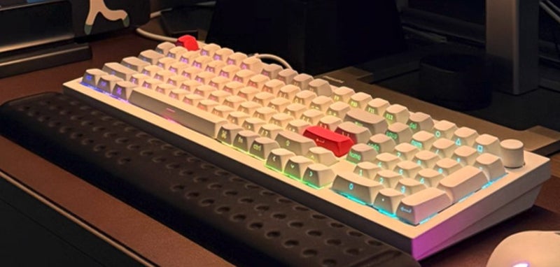 Q5 MAX Mechanical Switch Gaming Keyboard 2.4G Wireless / Bluetooth / Wired New - GreshamTech