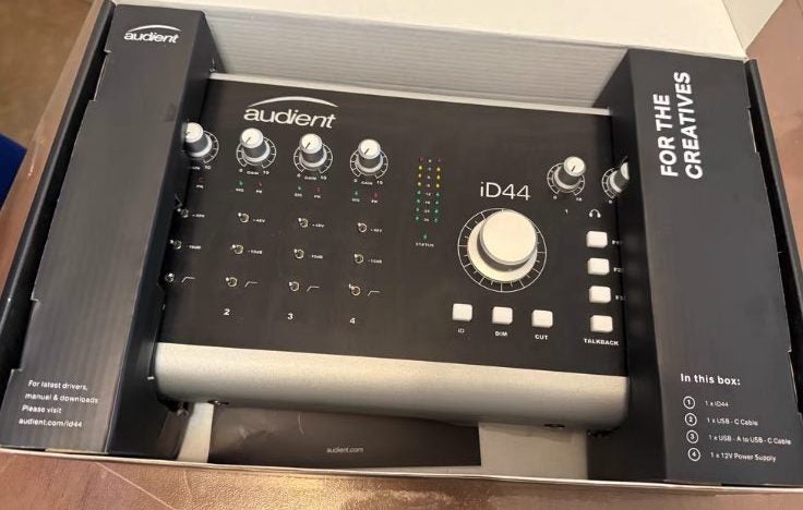 ID44 Gen1 Audient Audio Interface Audio Interface recording USB Like New - GreshamTech