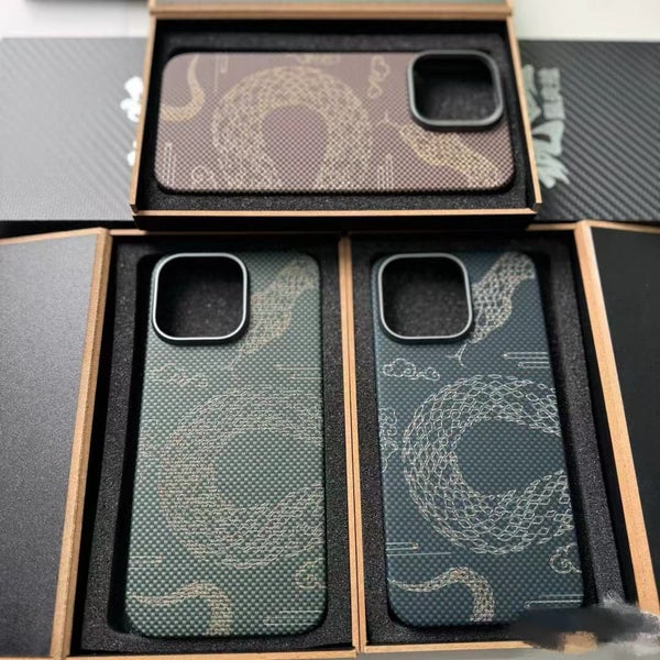 iPhone 16 Pro Max / 16Pro / 15 Pro Max / 15 Pro Case Real Carbon Fiber Magsafe - GreshamTech