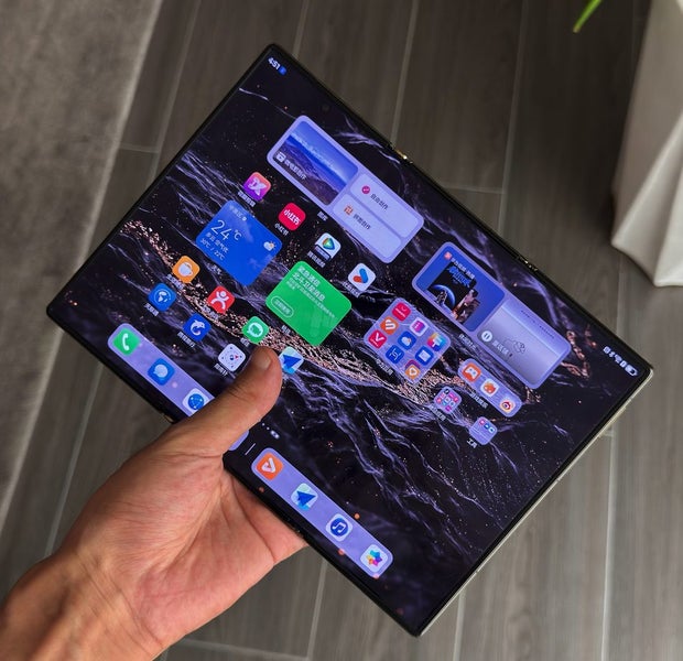 Huawei Mate XT foldable 16+512GB mobile phone Brand New Global Version - GreshamTech