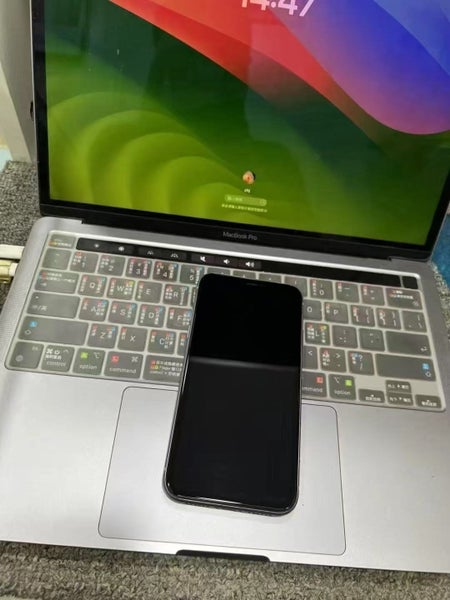 iPhone 11 128GB Dual Sim 4G unlocked Good condition - GreshamTech