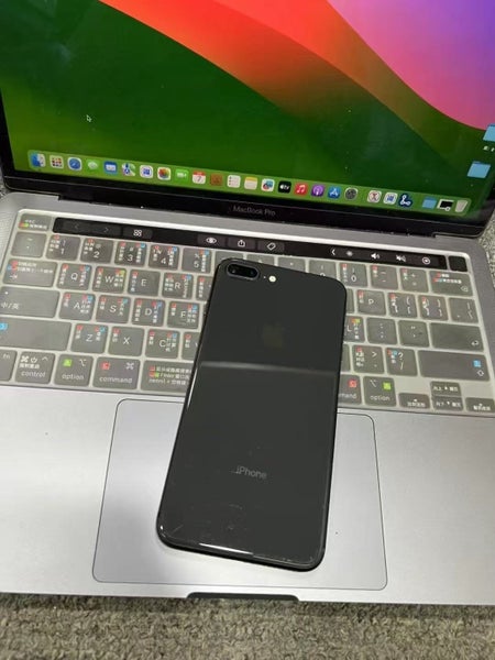 iPhone 8 Plus 256GB 4G unlocked Good condition - GreshamTech