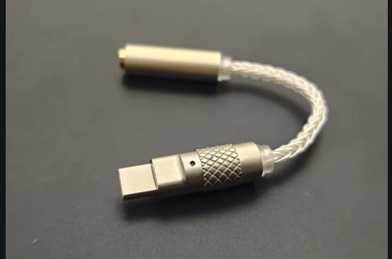 Apple / Android Hi-Fi USB-C to 3.5mm Headphone Jack Adapter CX31993 DAC New - GreshamTech