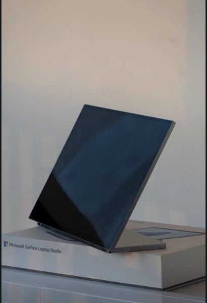 MiniLED 16'' 2.5K 2000 zones Portable Monitor Display 240hz ( type-c / miniDP ) - GreshamTech