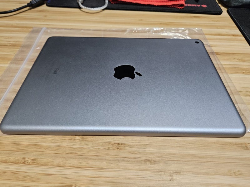 iPad 5th 2017 32GB WIFI Good Condition Afterpay (A1822 / 9.7'' inch) 0764 - GreshamTech