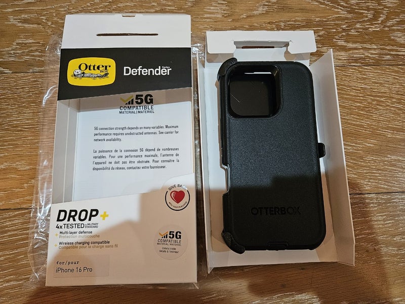 iPhone 16 Pro / 16Pro otterbox Defender Case ( No Magsafe) (0749.1) - GreshamTech