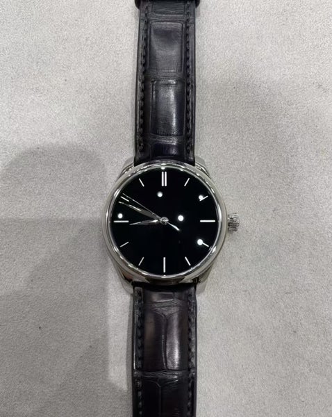 H.Moser & Cie 1200-1235 Automatic Mens Watch Like New - GreshamTech