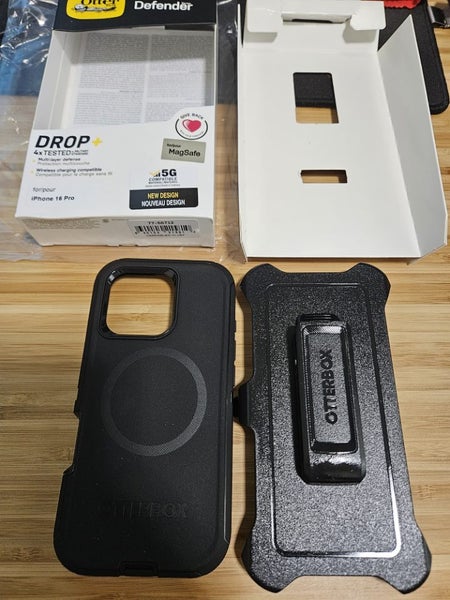 iPhone 16 Pro / 16Pro otterbox Defender Magsafe Case (0749) - GreshamTech