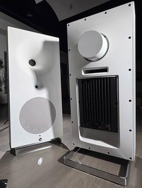 Avantgarde Zero 1 XD Floor Speaker high end Brand New - GreshamTech