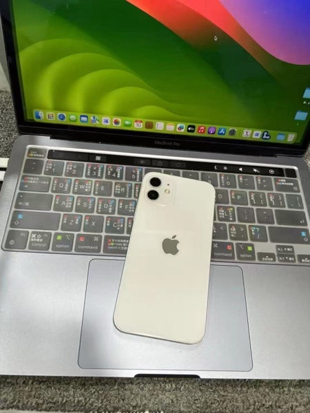 iPhone 12 128GB Dual Sim 5G unlocked Good condition - GreshamTech