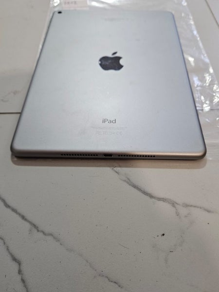 iPad Air 2 2014 64GB WIFI software bypassed (A1566 / 9.7'' inch) 0772 - GreshamTech