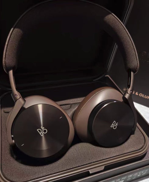 Bang & Olufsen Beoplay H95 Wireless Headphones Brand New - GreshamTech