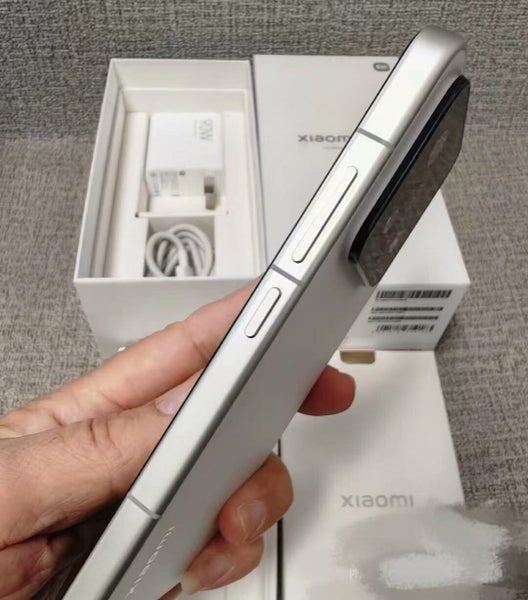 Xiaomi 15 Pro / 15Pro 16+512GB Qualcomm Snapdragon 8 Elite Brand New - GreshamTech