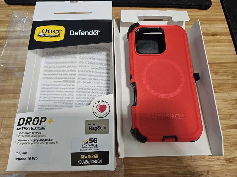 iPhone 16 Pro / 16Pro otterbox Defender Magsafe Case (0753) - GreshamTech