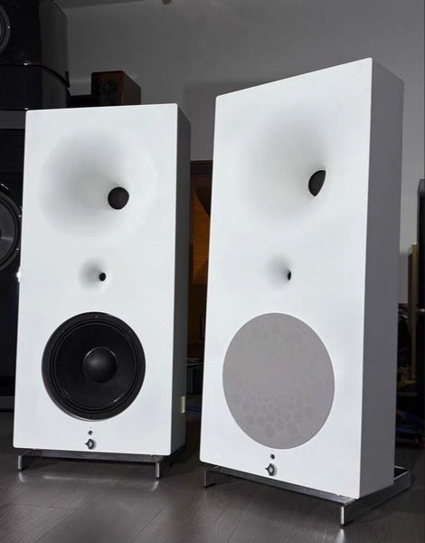 Avantgarde Zero 1 XD Floor Speaker high end Brand New - GreshamTech