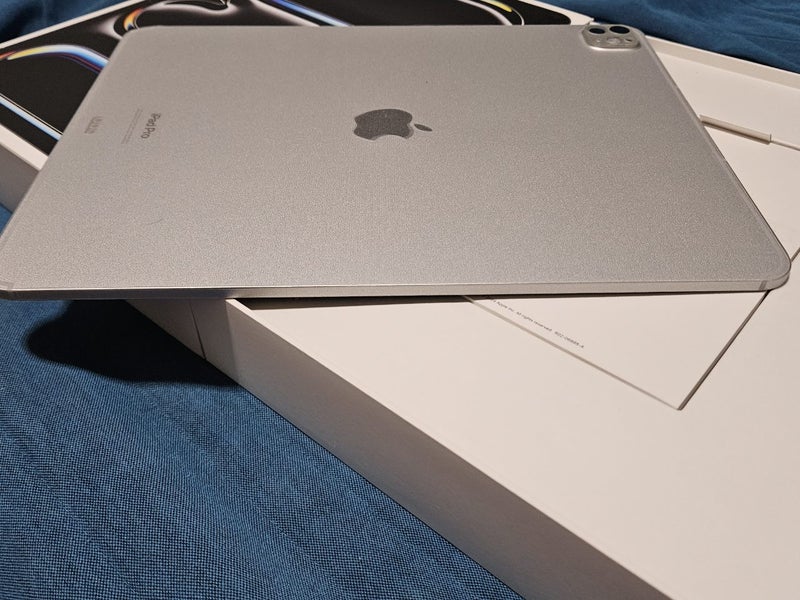 Apple iPad Pro 13 inch M4 256GB / 512GB / 1TB 2024 Cellular (ex- demo) A2926 New - GreshamTech
