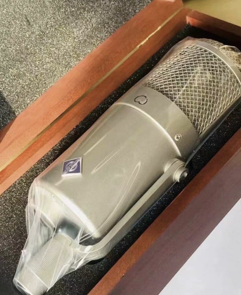 Neumann U47 FET i Studio Microphone Cardioid with Box Brand New - GreshamTech