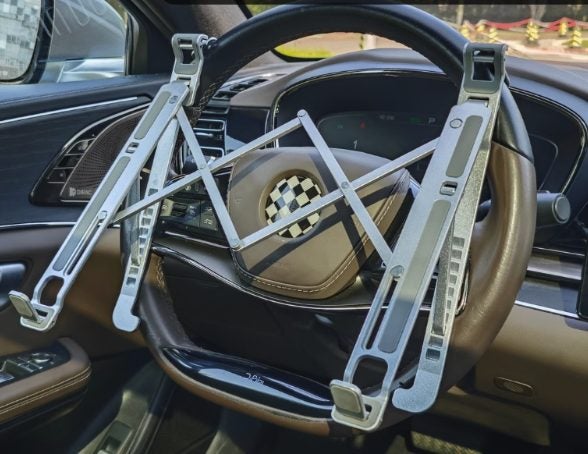 Macbook Laptop Car mount Stand Brand New - GreshamTech