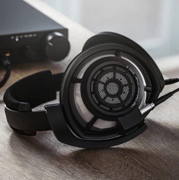 Sennheiser HD 800S Headphones high fidelity Brand New - GreshamTech