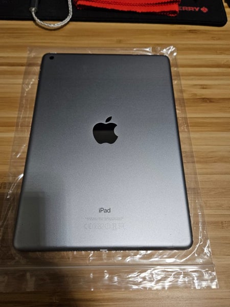 iPad 5th 2017 32GB WIFI Good Condition Afterpay (A1822 / 9.7'' inch) 0764 - GreshamTech