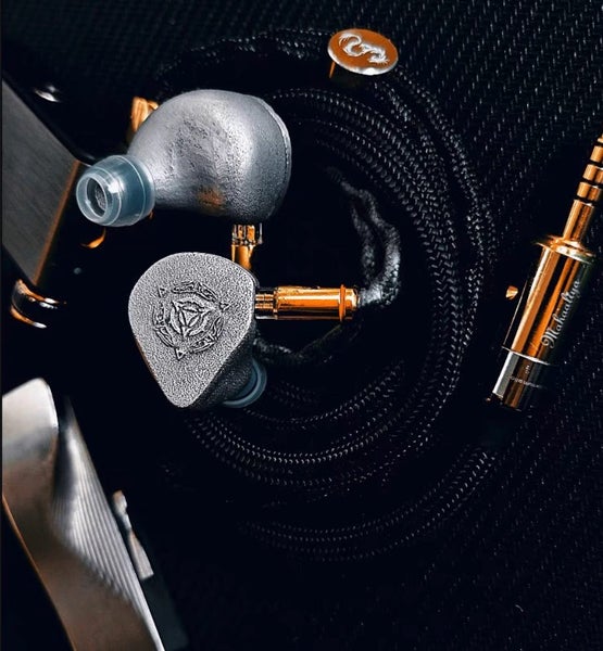 EpicAudio Intoxication high-end Earphones 23 units Titanium case IEM Brand New - GreshamTech