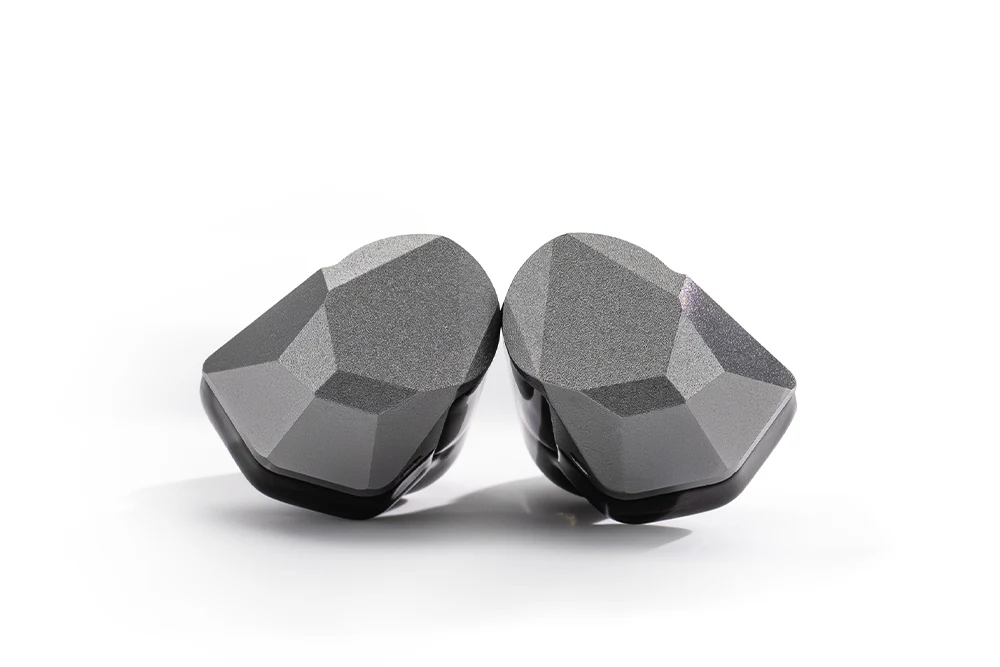 MOONDROP HARMON Three Dynamic Drivers In-ear Headphone - GreshamTech