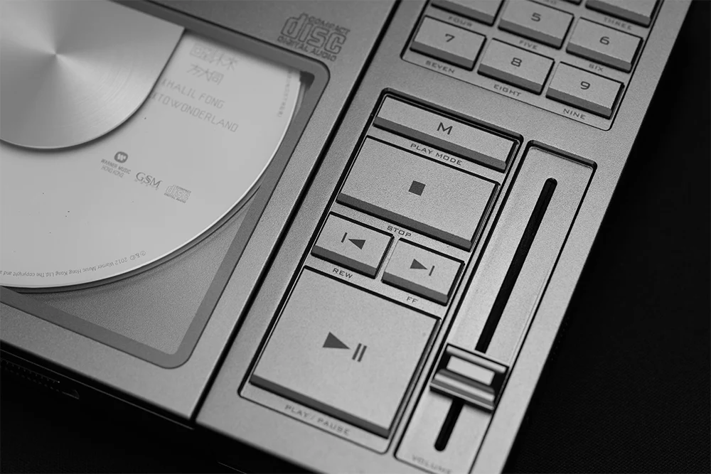 DUNU CONCEPT R R2R Portable CD Player - GreshamTech