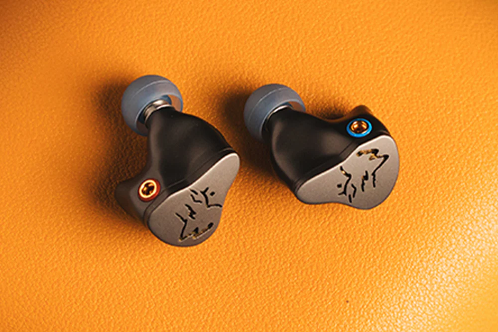 SHANLING ME900 2DD+6BA In-Ear Headphone  - GreshamTech