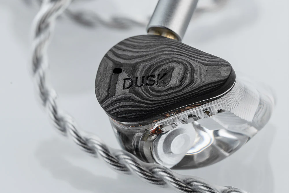 MOONDROP x Crinacle DUSK 2DD+2BA+2Planar In-ear Headphone - GreshamTech