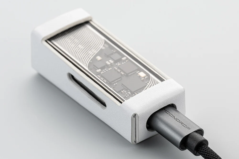 MOONDROP MOONRIVER 2:Ti Leather Case - GreshamTech