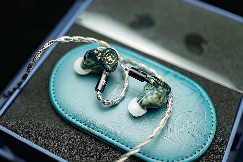 BGVP Phantom Pro 2BA+2DD+2EST+2BCD In-ear Headphone - GreshamTech