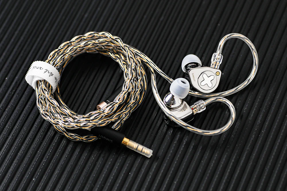 SIMGOT EW300 1DD+1Planar+1PZT In-Ear Headphone - GreshamTech