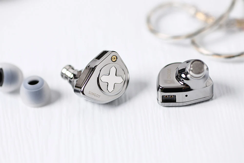 SIMGOT EW300 1DD+1Planar+1PZT In-Ear Headphone - GreshamTech