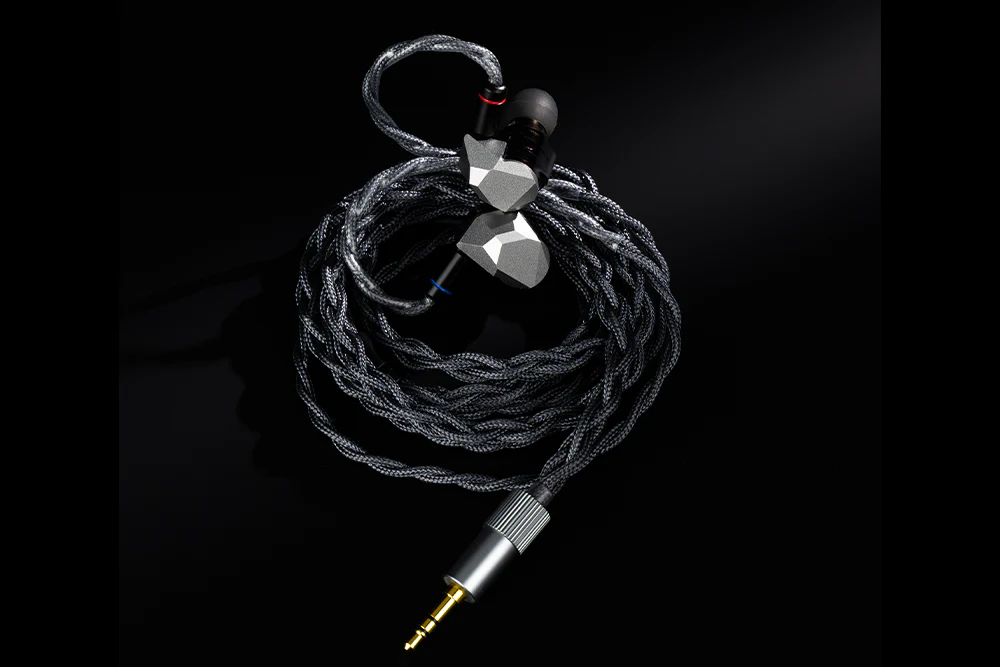 MOONDROP HARMON Three Dynamic Drivers In-ear Headphone - GreshamTech