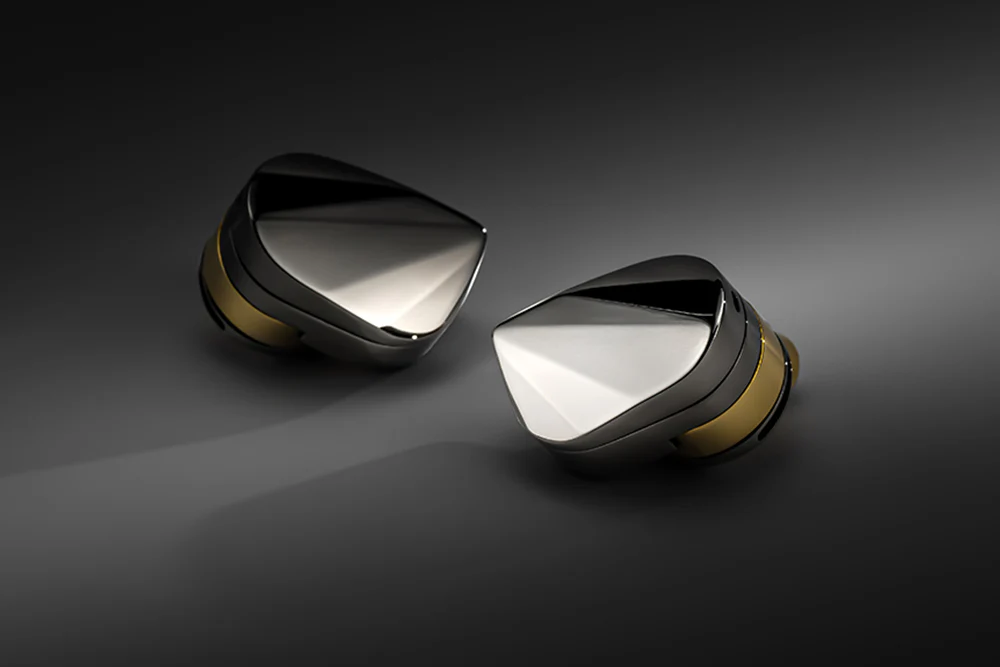 MOONDROP ILLUSTRIOUS Flagship 11mm Dynamic Driver In-Ear Headphone - GreshamTech