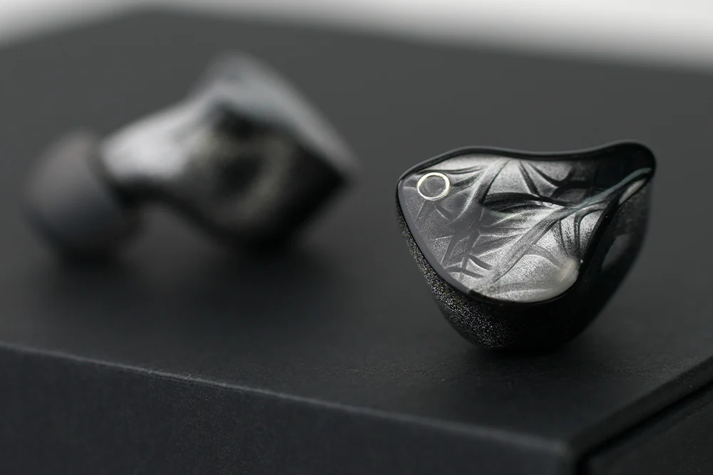 IOAUDIO VOLARE 1DD+4BA+4EST In-Ear Headphone - GreshamTech