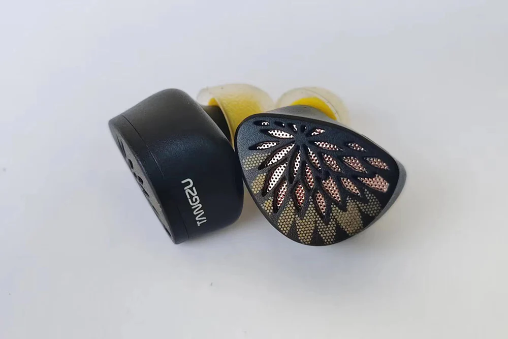 TANGZU YU XUAN JI 10mm Dynamic Driver In-Ear Headphone - GreshamTech